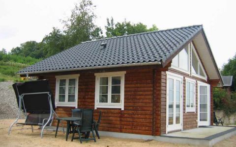 1-geschossiges Haus von Christian Panbo 1-geschossiges Haus von Christian Panbo