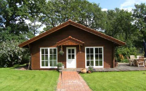 1-geschossiges Haus von Christian Panbo 1-geschossiges Haus von Christian Panbo