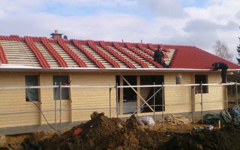 Holzhaus an der Felderberg Seenplatte